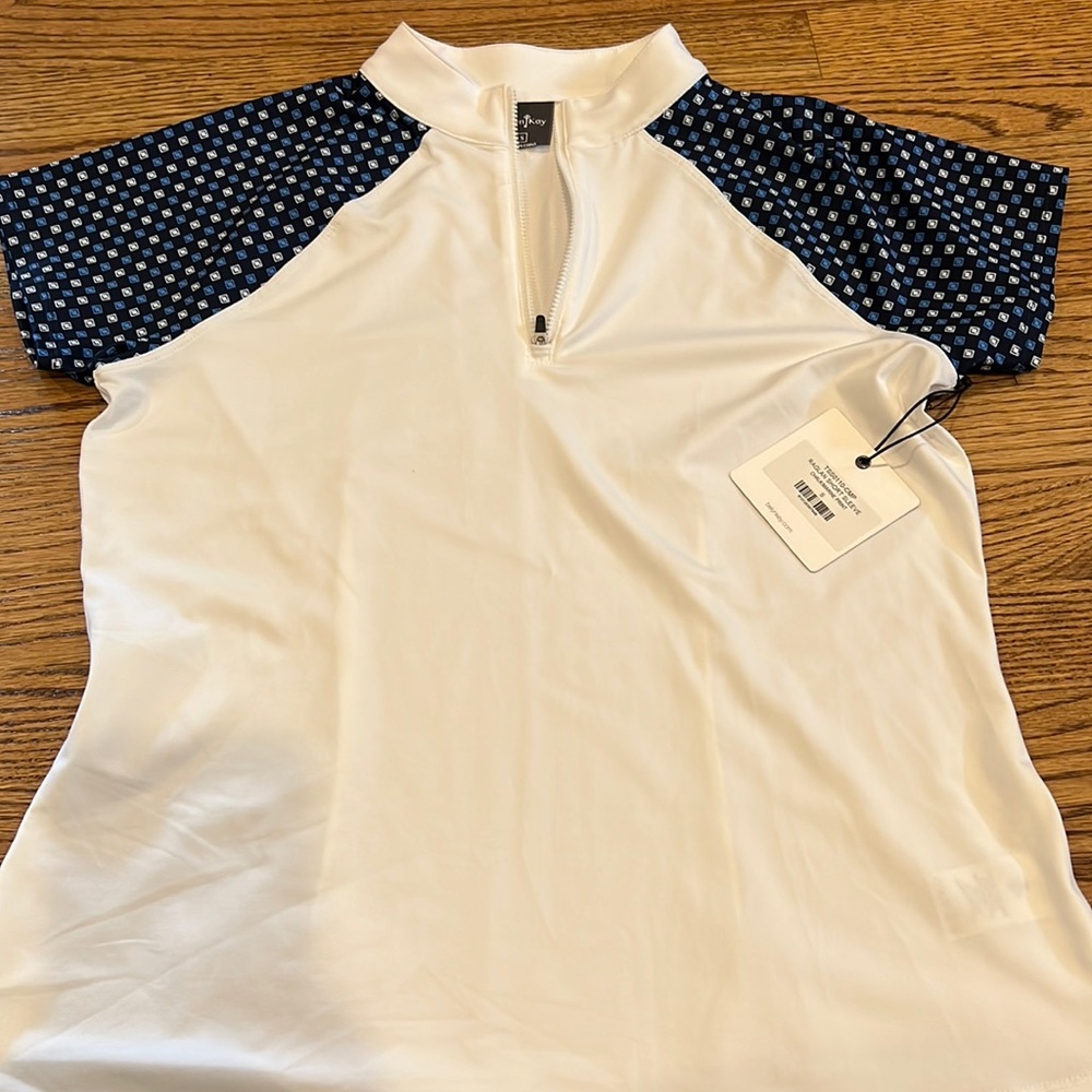 Belyn Key Raglan Short Sleeve Top. NWT